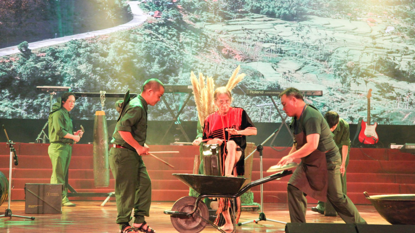 Lễ trao giải Liên hoan tiếng hát đường 9 xanh