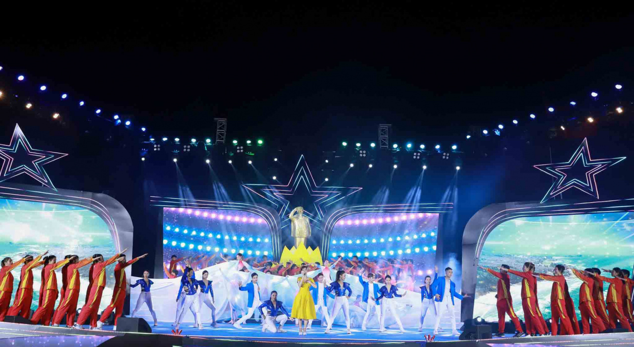 Chương trình nghệ thuật chào mừng ”LỄ XUẤT QUÂN CỦA ĐOÀN THỂ THAO VIỆT NAM THAM DỰ SEA GAMES 32”