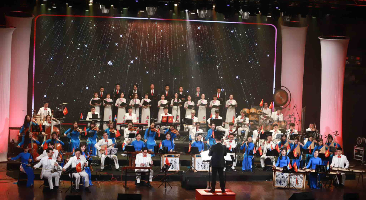 CHƯƠNG TRÌNH HÒA NHẠC GIAO HƯỞNG THÍNH PHÒNG “BÀI CA CHIẾN THẮNG”